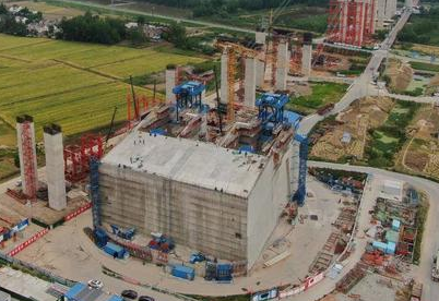 龍潭長江大橋建設使用起重滑車