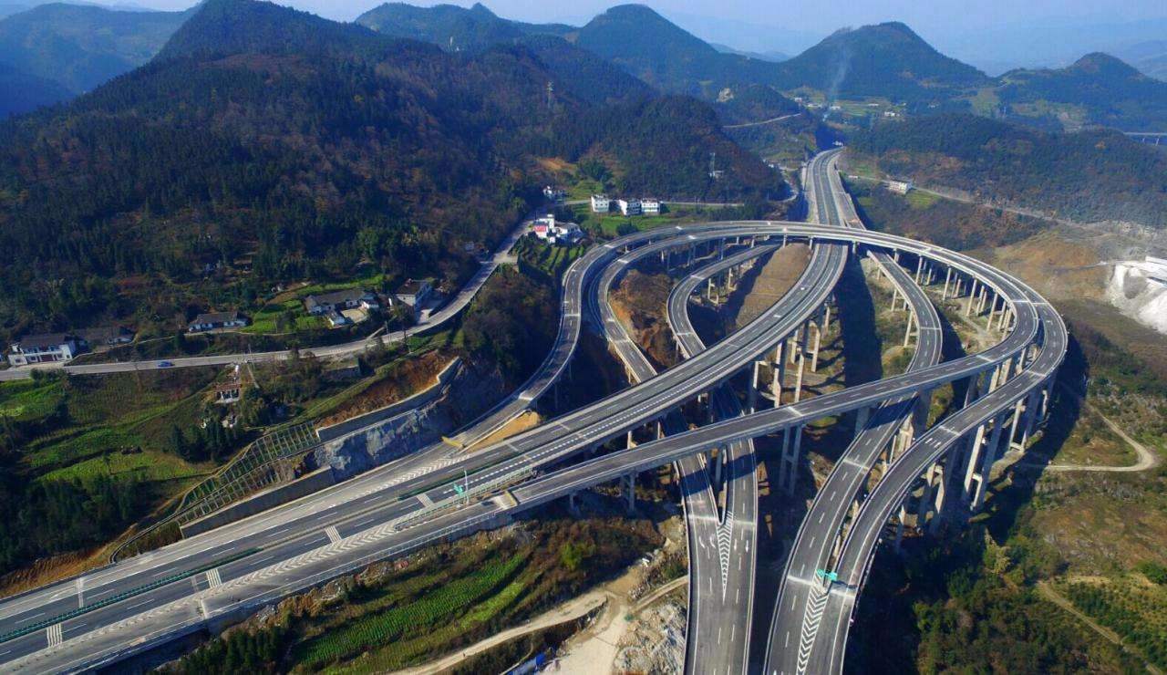 高速公路修建中起重滑車的應(yīng)用