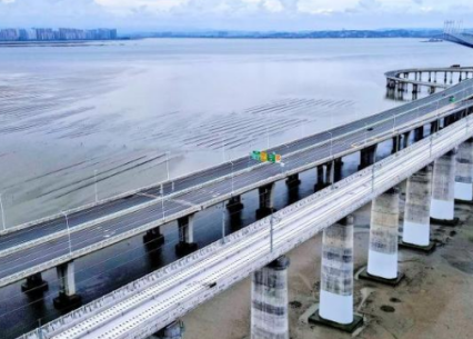 貴州金烽烏江大橋建設使用起重滑車